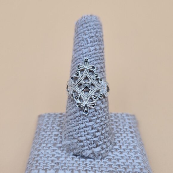 Size 8 Sterling Silver Unique Marcasite Stones Band Ring A5305 - Picture 1 of 8